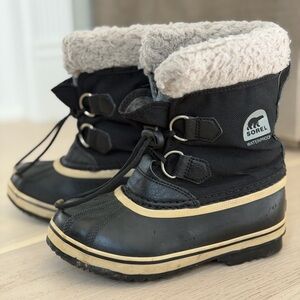 Sorel Faux Fur Lined Boots